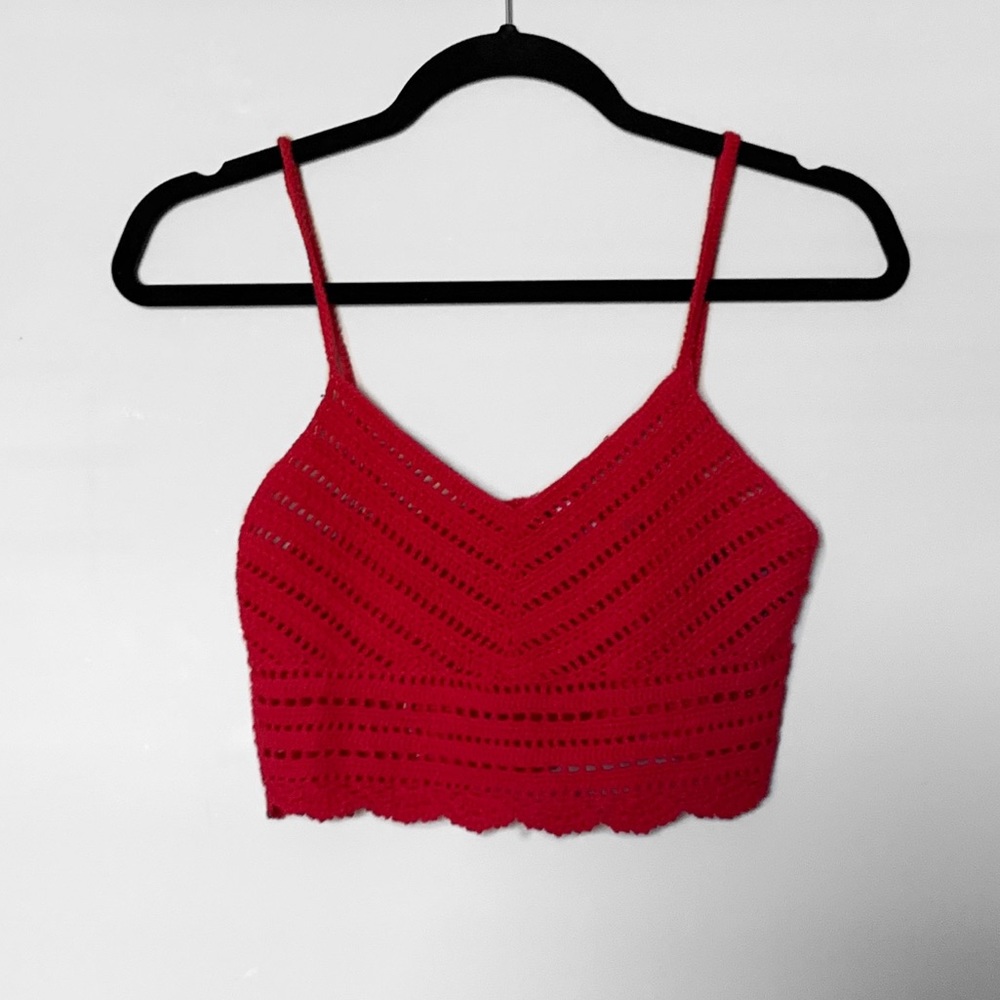🎀2/$10 crop tops - H&M Crochet CropTop